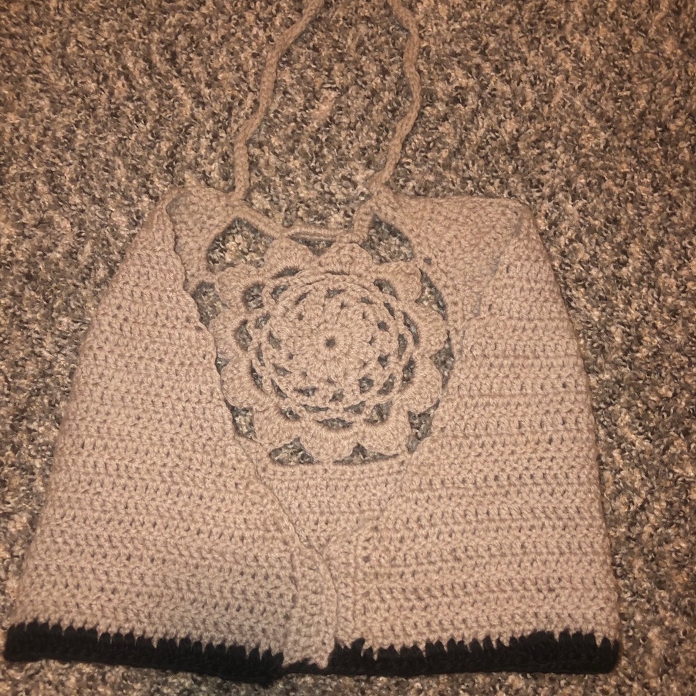 Top - Picture 2 of 2